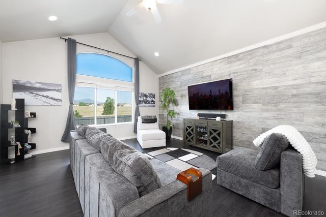 6790 Phantom Way, Colorado Springs, CO 80925