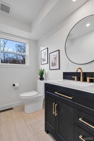 4662 Britcastle Drive, St Louis, MO 63128