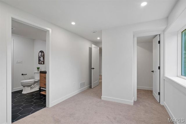 4662 Britcastle Drive, St Louis, MO 63128
