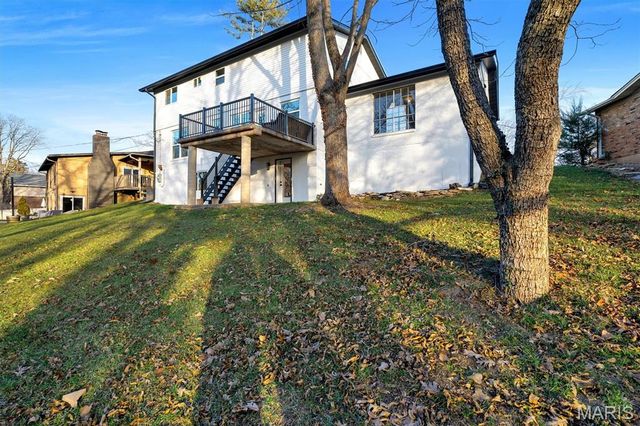 4662 Britcastle Drive, St Louis, MO 63128