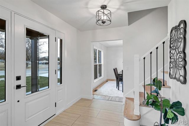 4662 Britcastle Drive, St Louis, MO 63128
