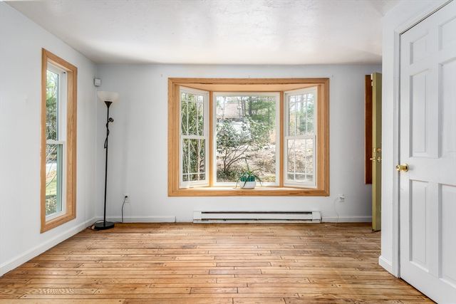 47 Galleon Dr, Falmouth, MA 02536