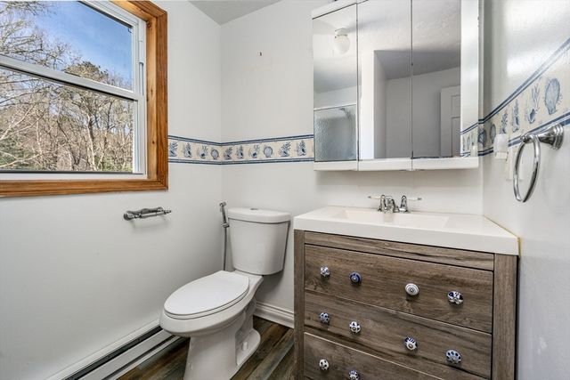 47 Galleon Dr, Falmouth, MA 02536