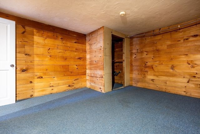 47 Galleon Dr, Falmouth, MA 02536