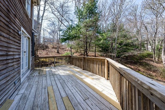 47 Galleon Dr, Falmouth, MA 02536