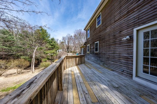47 Galleon Dr, Falmouth, MA 02536
