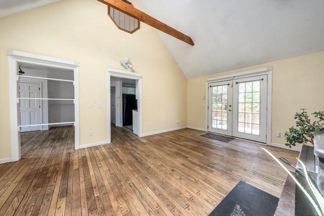 47 Galleon Dr, Falmouth, MA 02536