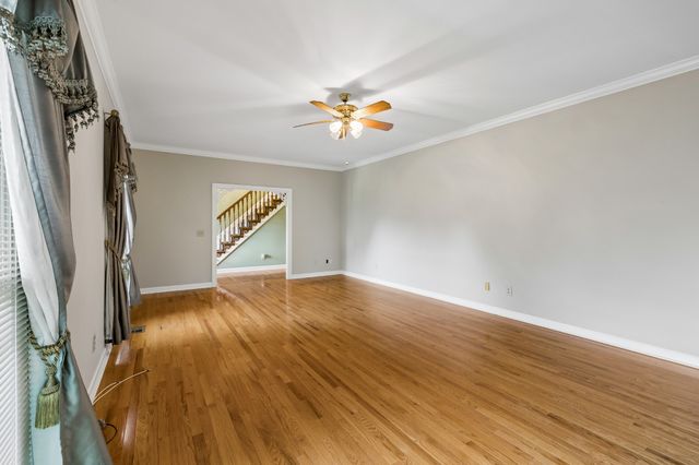 1229 Hogans Branch Rd, Hendersonville, TN 37075