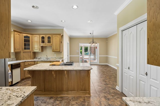 1229 Hogans Branch Rd, Hendersonville, TN 37075
