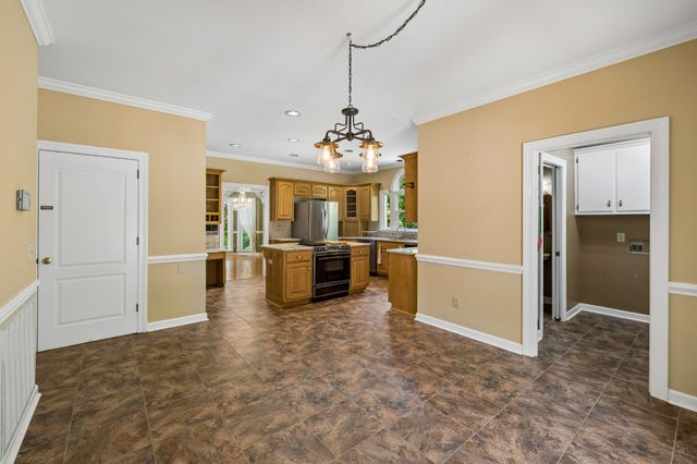 1229 Hogans Branch Rd, Hendersonville, TN 37075