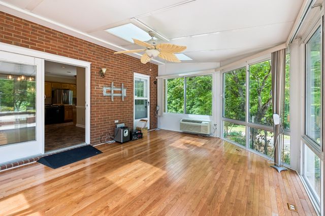1229 Hogans Branch Rd, Hendersonville, TN 37075