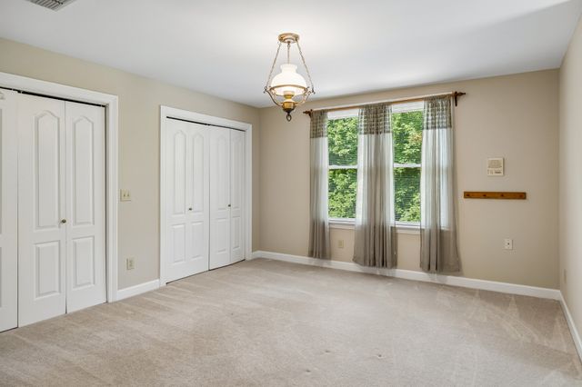 1229 Hogans Branch Rd, Hendersonville, TN 37075
