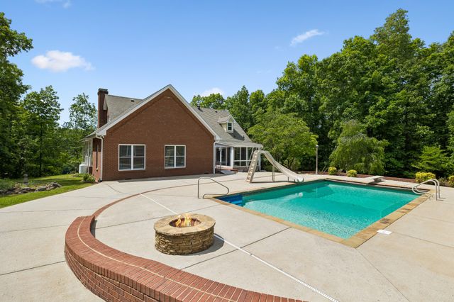 1229 Hogans Branch Rd, Hendersonville, TN 37075