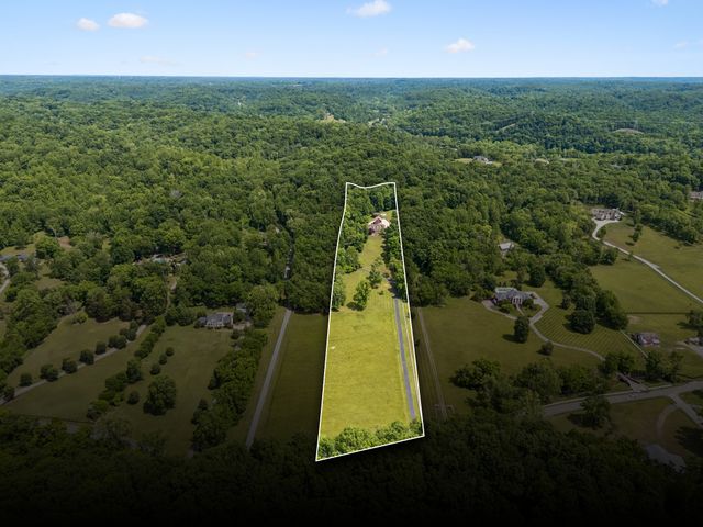 1229 Hogans Branch Rd, Hendersonville, TN 37075
