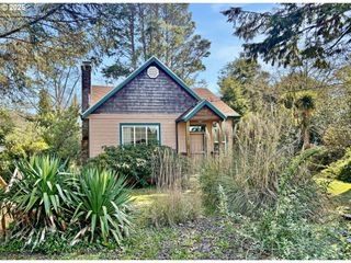 8455 S VICTORIA Ave, Rockaway Beach, OR 97136