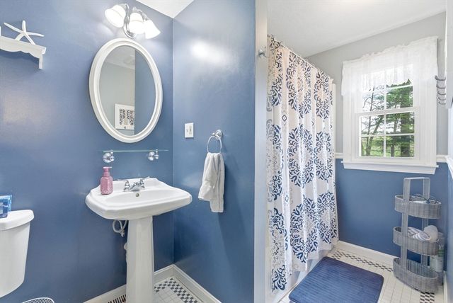 200 Wellman Ave 1, Chelmsford, MA 01863