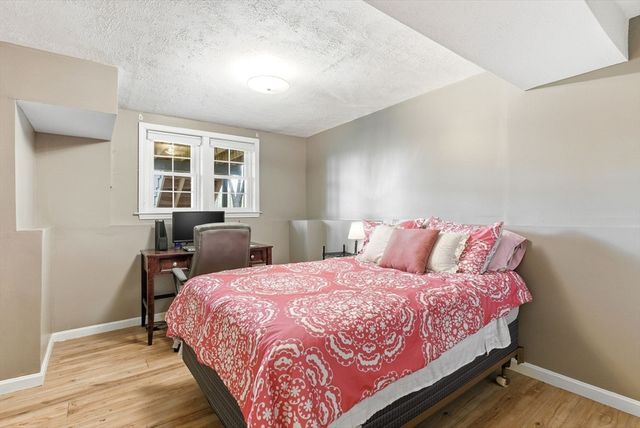 200 Wellman Ave 1, Chelmsford, MA 01863