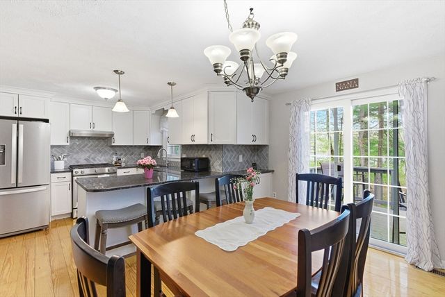 200 Wellman Ave 1, Chelmsford, MA 01863