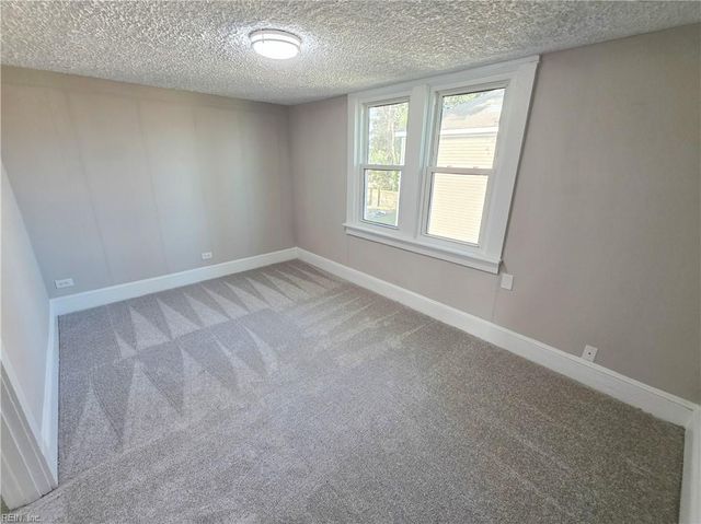 3906 Deep Creek BLVD, Portsmouth, VA 23702