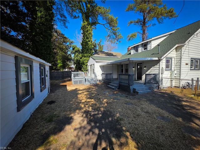 3906 Deep Creek BLVD, Portsmouth, VA 23702