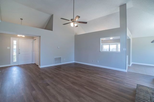 4711 Waxwing Drive, Arlington, TX 76018