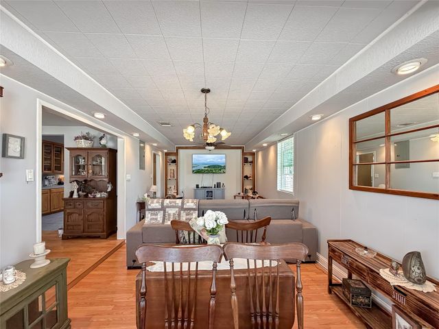 301 Canyon Edge, Canyon Lake, TX 78133