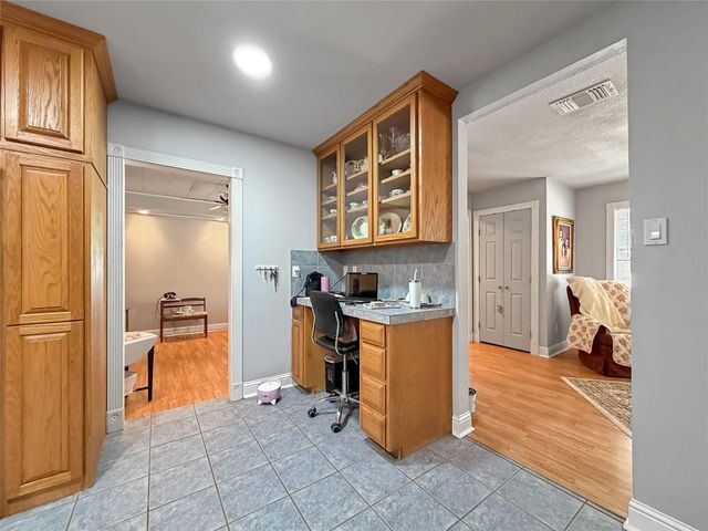 301 Canyon Edge, Canyon Lake, TX 78133