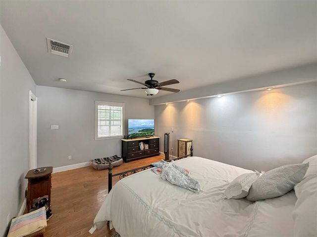 301 Canyon Edge, Canyon Lake, TX 78133