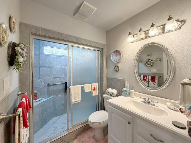 301 Canyon Edge, Canyon Lake, TX 78133