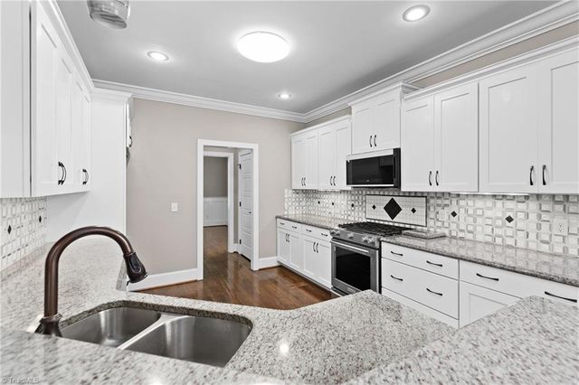 145 Winged Foot Court, Winston-salem, NC 27107