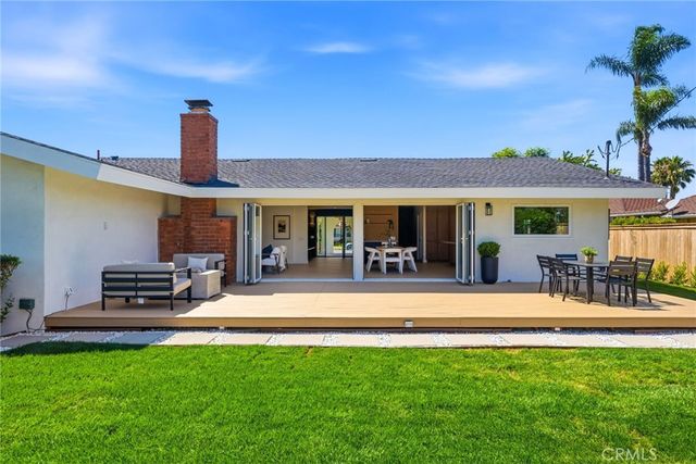 2952 Java Road, Costa Mesa, CA 92626