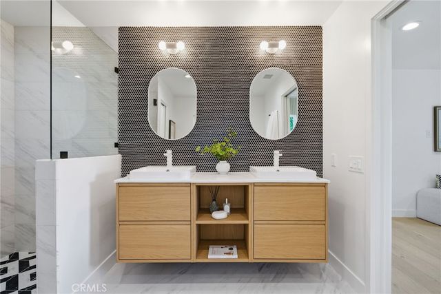 2952 Java Road, Costa Mesa, CA 92626