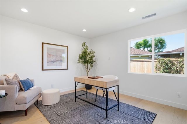 2952 Java Road, Costa Mesa, CA 92626