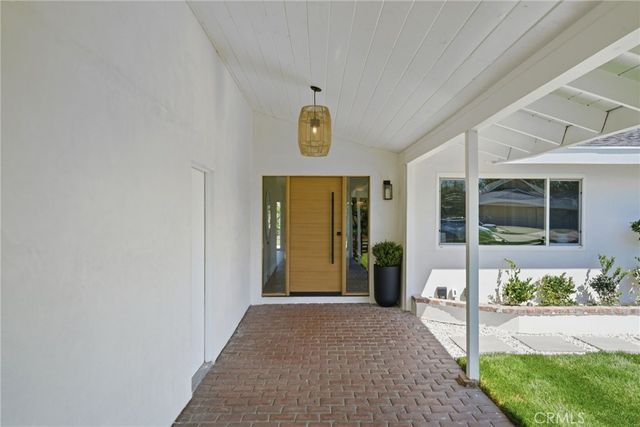 2952 Java Road, Costa Mesa, CA 92626