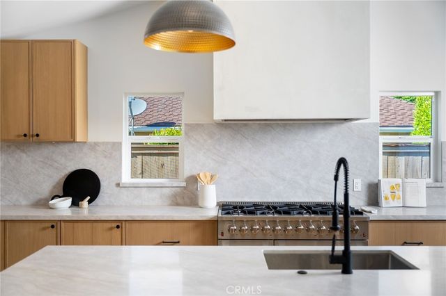 2952 Java Road, Costa Mesa, CA 92626