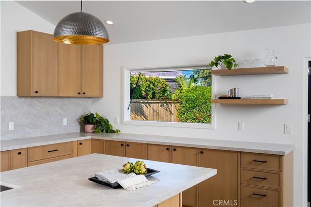 2952 Java Road, Costa Mesa, CA 92626