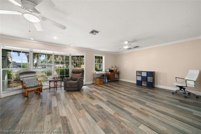 25 Forest Hill Court, Avon Park, FL 33825