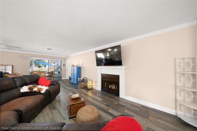 25 Forest Hill Court, Avon Park, FL 33825