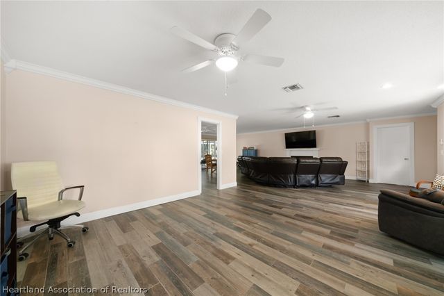 25 Forest Hill Court, Avon Park, FL 33825