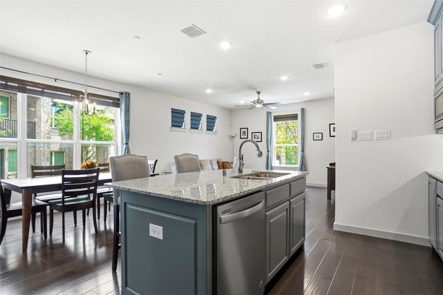 520 Ballustrade Drive, Irving, TX 75039