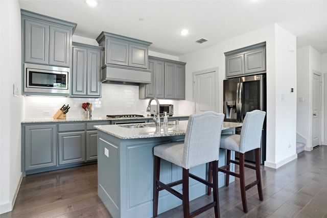 520 Ballustrade Drive, Irving, TX 75039