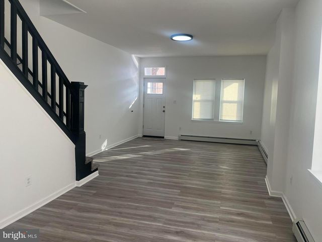933 LANSDOWNE AVE, Camden, NJ 08104