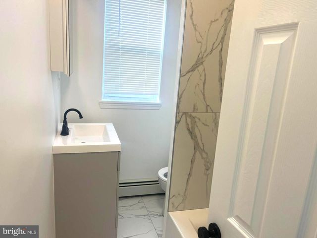 933 LANSDOWNE AVE, Camden, NJ 08104