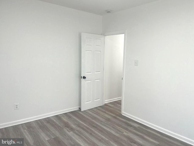 933 LANSDOWNE AVE, Camden, NJ 08104