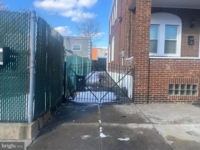 933 LANSDOWNE AVE, Camden, NJ 08104