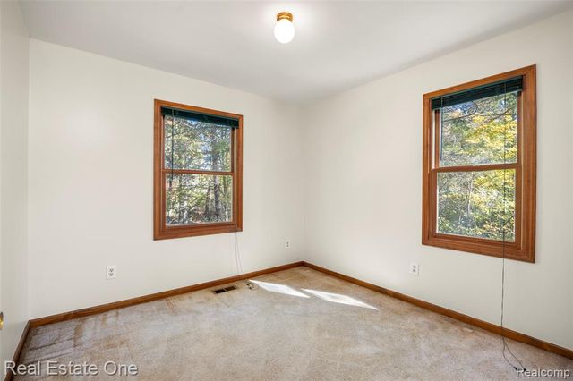 2533 Armond Road, Howell, MI 48855