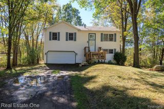 2533 Armond Road, Howell, MI 48855