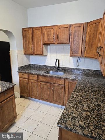 942 N 11TH ST, Reading, PA 19604