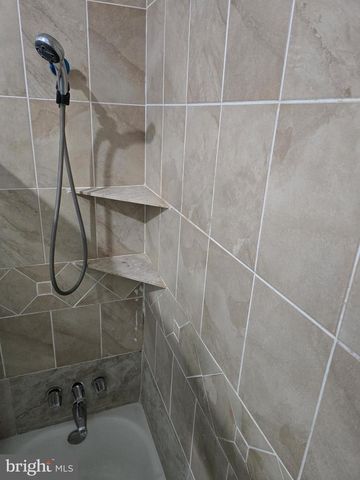 942 N 11TH ST, Reading, PA 19604