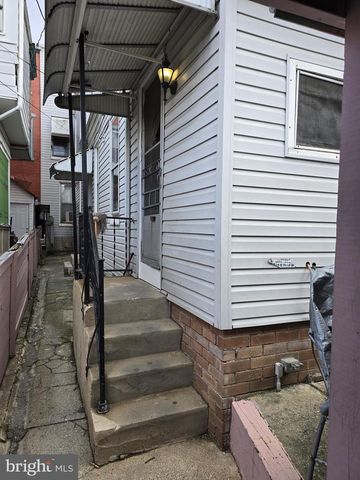 942 N 11TH ST, Reading, PA 19604